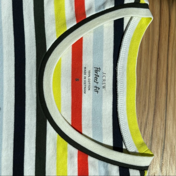 J Crew, New. The Perfect Fit T-Shirt - Picture 2 of 2